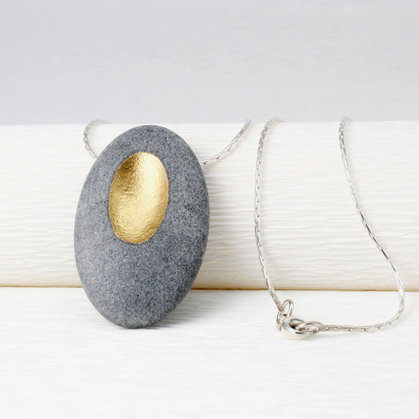 Pebble pendant by jewellers John and Dawn Field